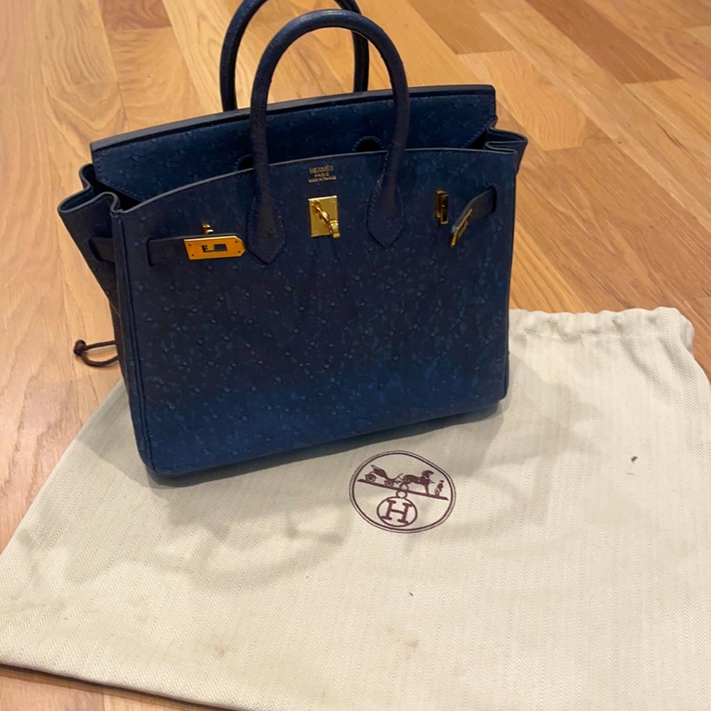 HERMES Birkin 25cm Ostrich Gold Hardware